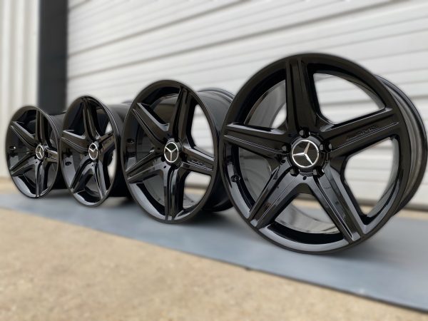 18” OEM Mercedes C63 AMG wheels w/ tyres