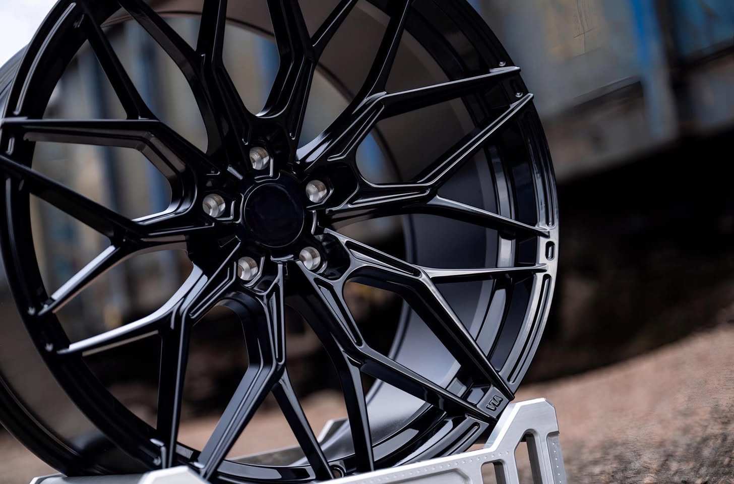 20” Mercedes C63 Wheels with Pirelli Tyres - Image 3