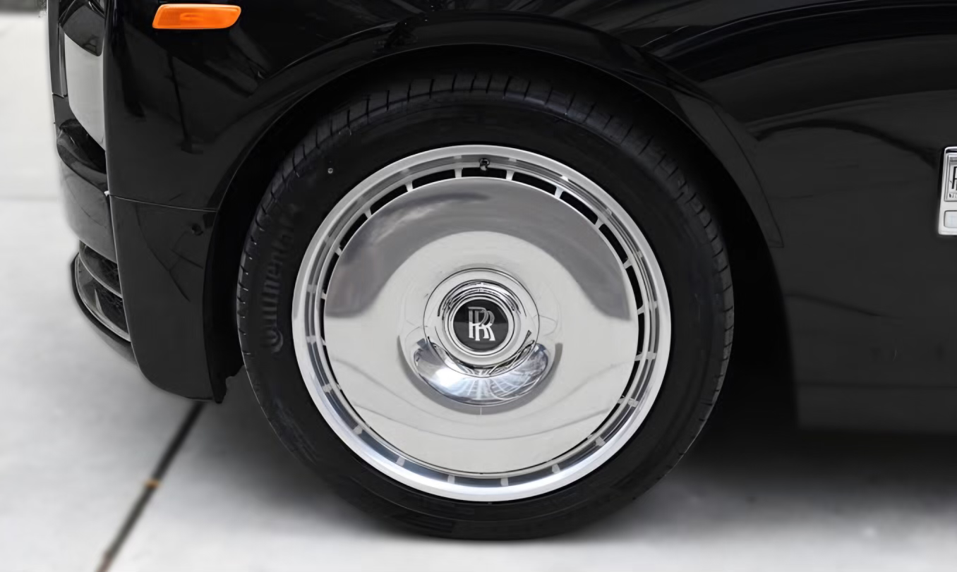 22” OEM Rolls Royce Wheels - Image 3
